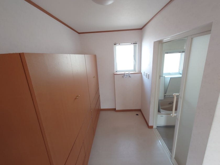 ※写真追加※西２１条南３丁目　車庫付平家中古住宅 内観