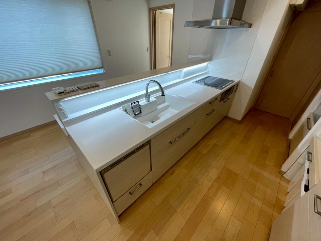 ※商談中※【一条工務店様施工の築浅平家♪】大空町４丁目　中古戸建 内観